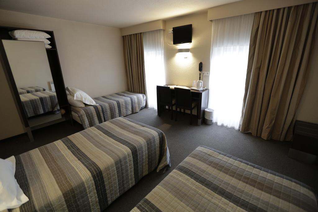 Au Petit Caporal Hotel 3*