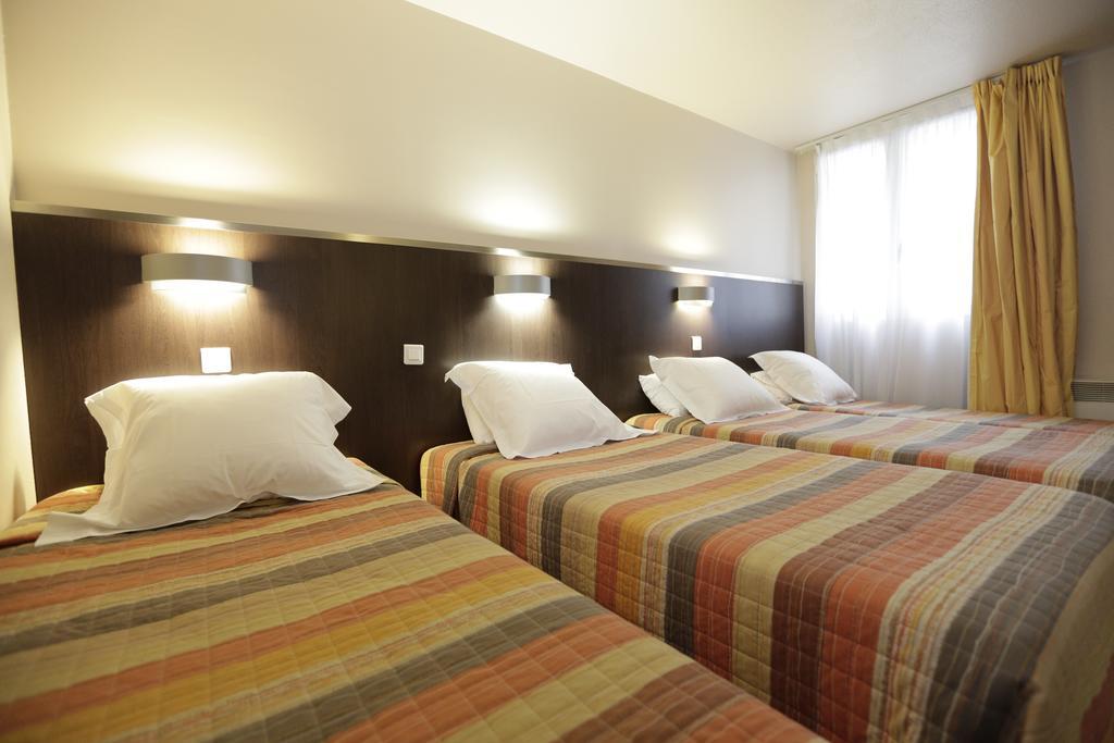 Hotel Au Petit Caporal Maisons-Alfort