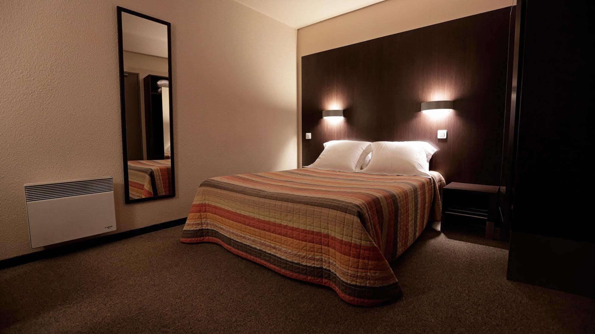 Hotel Au Petit Caporal 3*